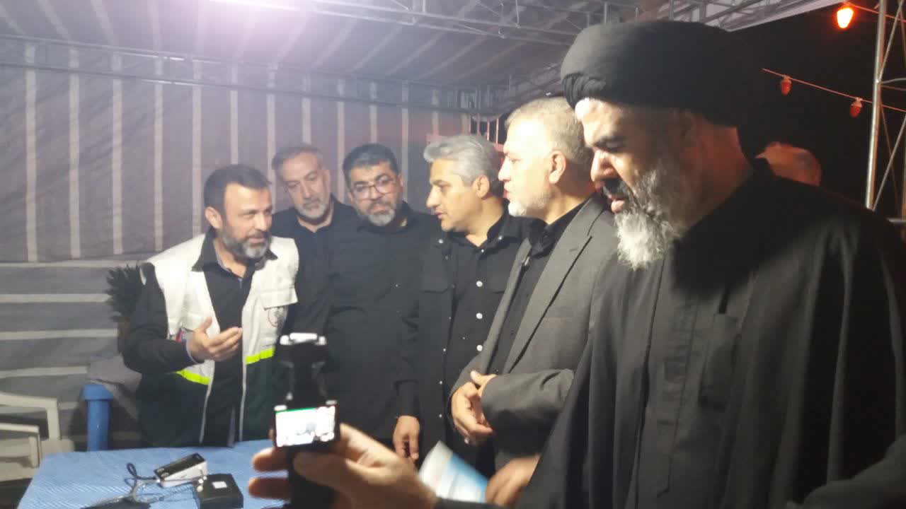 حضور مدیر شبکه بهداشت بهارستان در موکب اسکان زائران و ارائه خدمات درمانی 